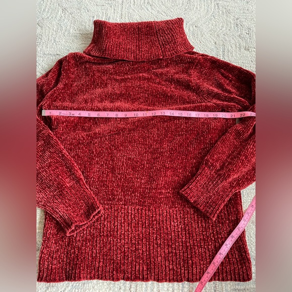 Gorgeous (!!) chenille red oversized turtleneck sweater - Picture 4 of 5